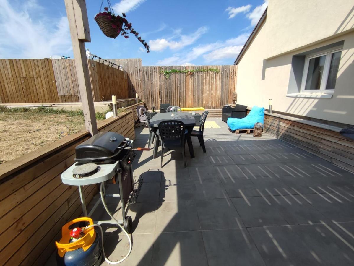 Appartement 100M2, Independant Dans Notre Maison Garennes-sur-Eure Exteriör bild