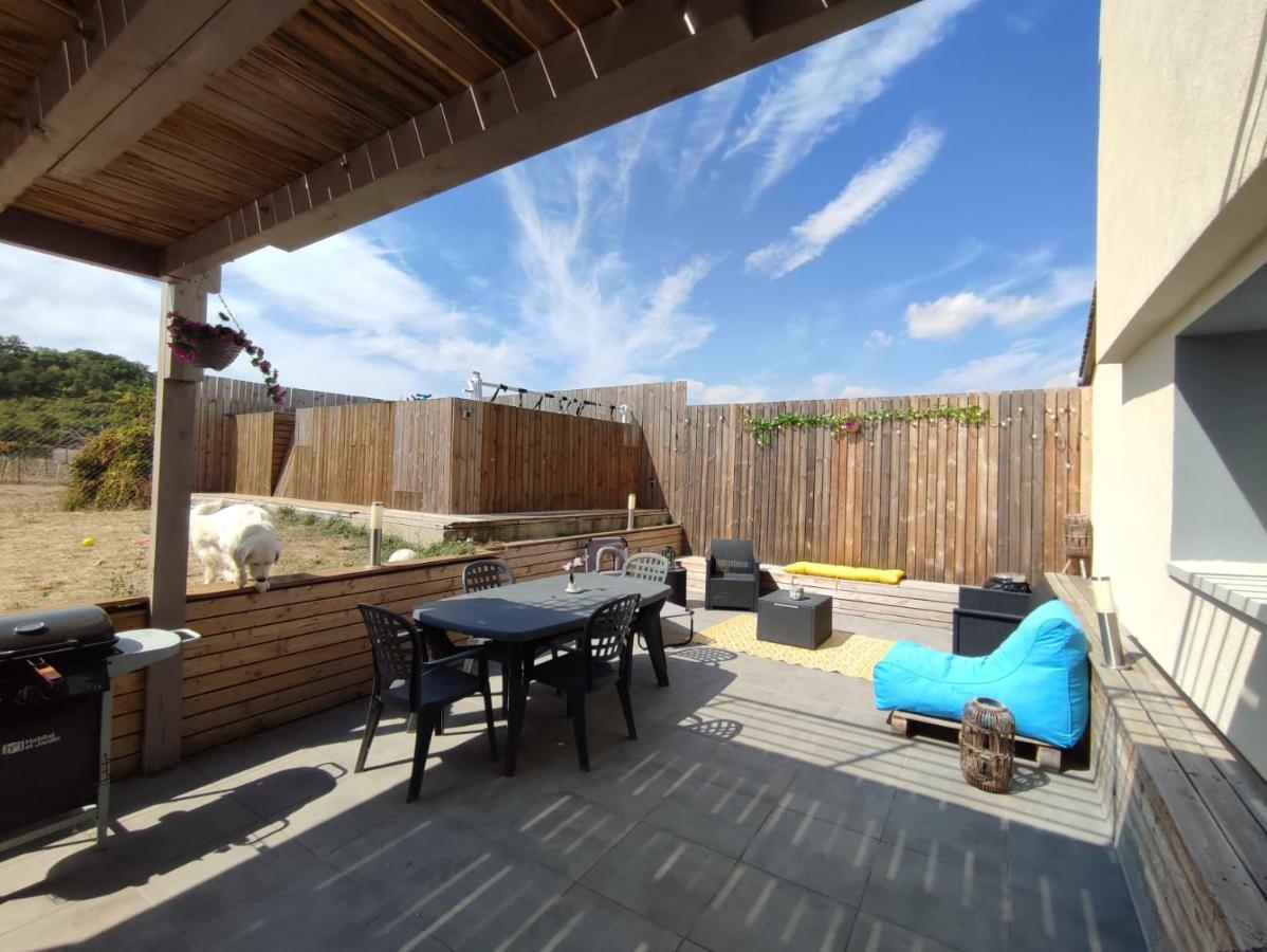 Appartement 100M2, Independant Dans Notre Maison Garennes-sur-Eure Exteriör bild