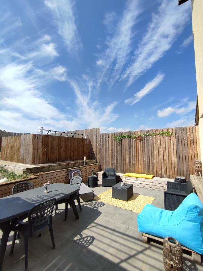 Appartement 100M2, Independant Dans Notre Maison Garennes-sur-Eure Exteriör bild