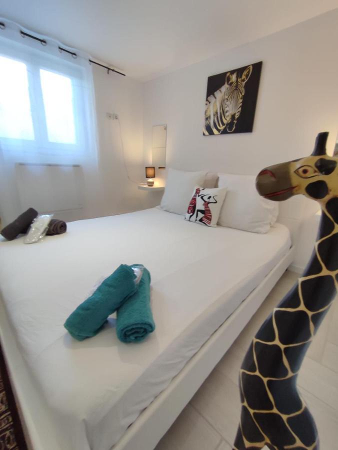 Appartement 100M2, Independant Dans Notre Maison Garennes-sur-Eure Exteriör bild