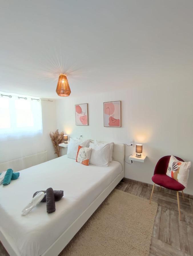 Appartement 100M2, Independant Dans Notre Maison Garennes-sur-Eure Exteriör bild
