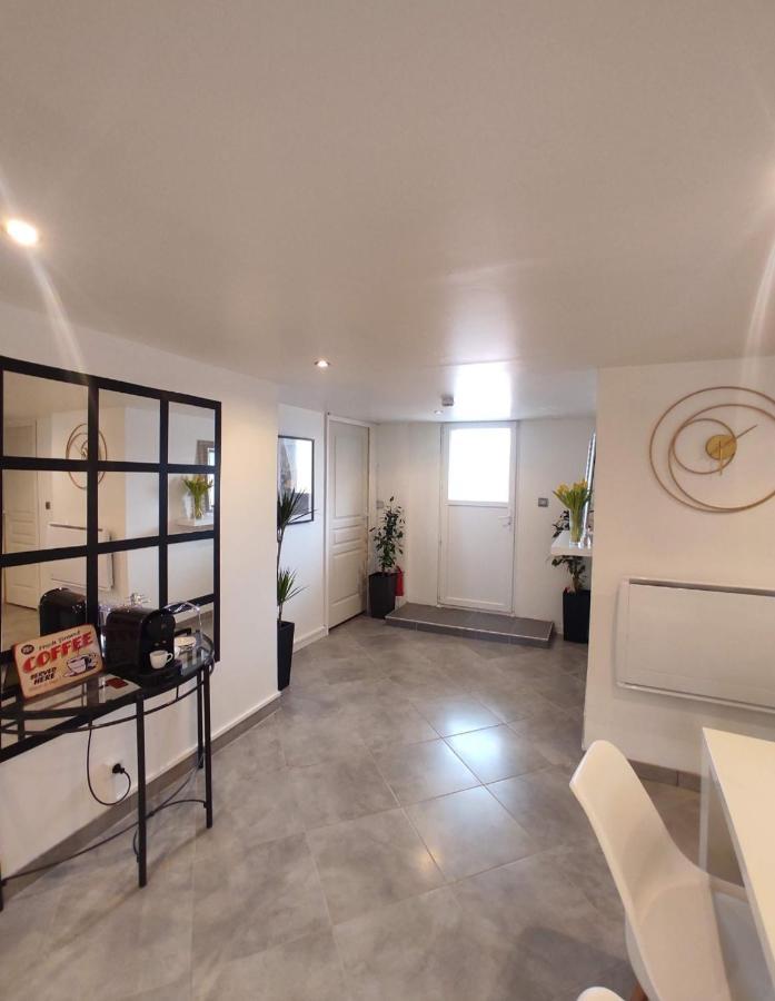 Appartement 100M2, Independant Dans Notre Maison Garennes-sur-Eure Exteriör bild